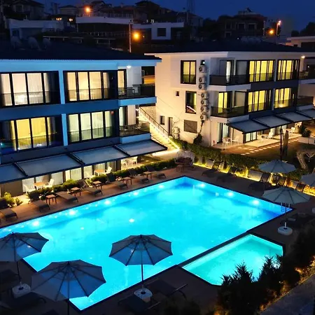 ベッド・アンド・ブレックファスト No 48 Alacati 3*